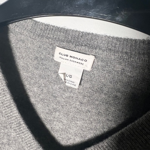 CLUB MONACO | Grey Cashmere Sweater - Picture 2 of 5